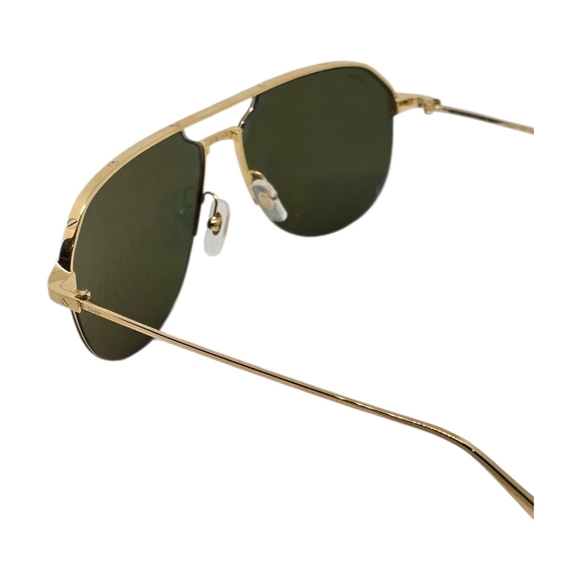 CARTIER Stylish Gold Aviator Sunglasses with Green Lenses - Picture 6 of 7